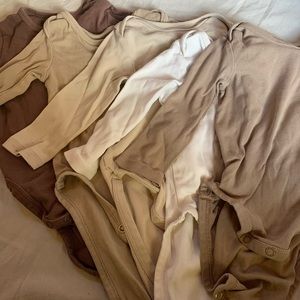 Organic cotton earth tone onsies for baby